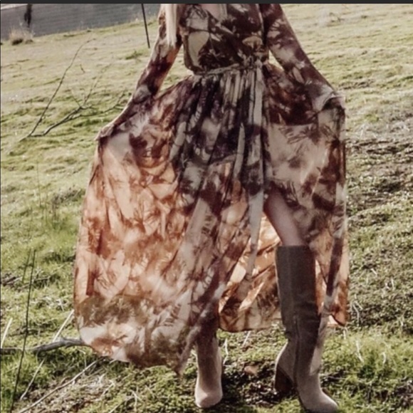 SUNSET - MAXI DRESS Floral Print Maxi Dress Cream and Brown - Picture 9 of 11